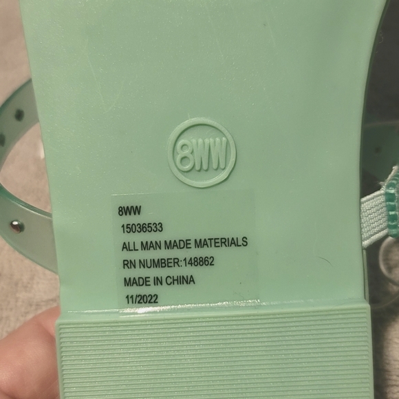 NWT Torrid Medallion T-Strap Sandal - Mint - Silver Studs - 8WW (extra wide) - Picture 10 of 10